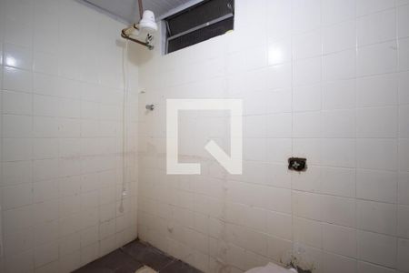 Banheiro de casa à venda com 6 quartos, 180m² em Jardim D’abril, Osasco