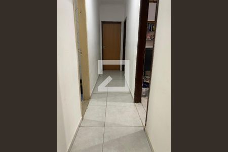 Casa para alugar com 180m², 4 quartos e sem vaga Casa para alugar com 180m², 4 quartos e sem vagaCorredor