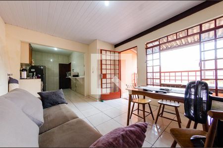 Sala de casa à venda com 6 quartos, 360m² em Dom Bosco, Belo Horizonte