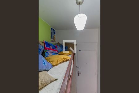 Sala 2 - detalhe cama mezanino de apartamento para alugar com 1 quarto, 40m² em Botafogo, Rio de Janeiro