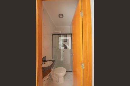 Banheiro de kitnet/studio para alugar com 1 quarto, 30m² em Vila Campanela, São Paulo