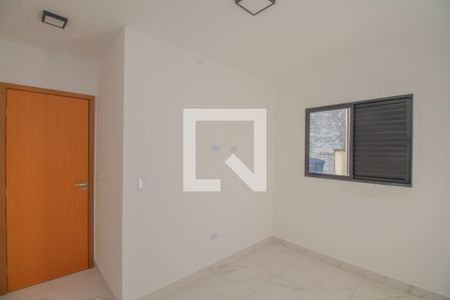 Quarto 1 de apartamento para alugar com 2 quartos, 40m² em Vila Campanela, São Paulo