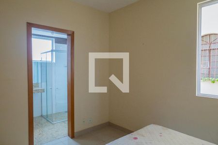 Suite de apartamento à venda com 3 quartos, 130m² em Sagrada Família, Belo Horizonte