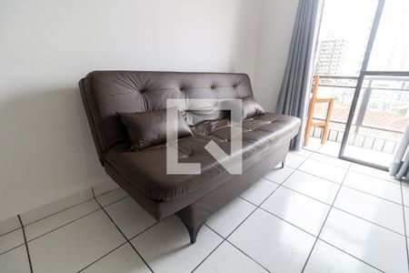 Detalhe da sala de apartamento para alugar com 1 quarto, 45m² em Caiçara, Praia Grande