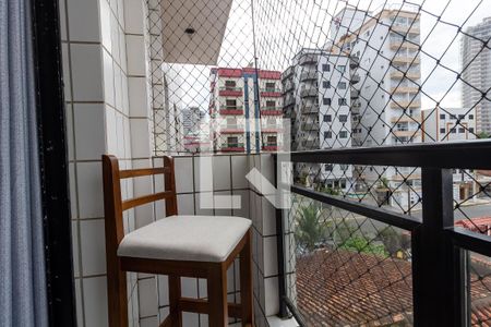Detalhe da varanda de apartamento para alugar com 1 quarto, 45m² em Caiçara, Praia Grande