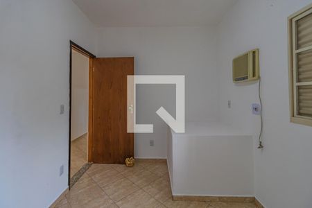 Quarto 1 de casa para alugar com 2 quartos, 82m² em Jardim Audir, Barueri