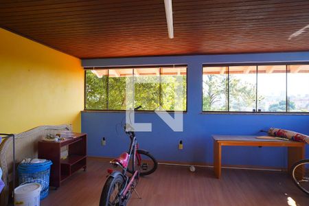 Sala 2 de casa à venda com 3 quartos, 260m² em Bom Jesus, Porto Alegre