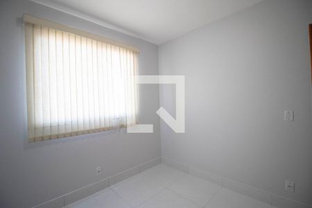 Quarto 2 de apartamento para alugar com 3 quartos, 71m² em Jardim Goiás, Goiânia