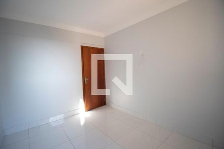 Quarto 1 de apartamento para alugar com 3 quartos, 71m² em Jardim Goiás, Goiânia