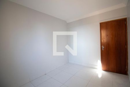 Quarto 1 de apartamento para alugar com 3 quartos, 71m² em Jardim Goiás, Goiânia