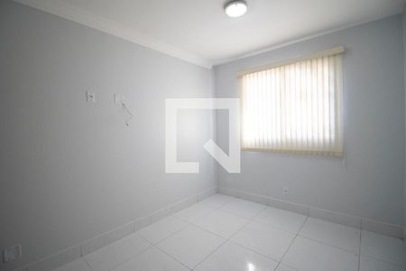 Quarto 1 de apartamento para alugar com 3 quartos, 71m² em Jardim Goiás, Goiânia