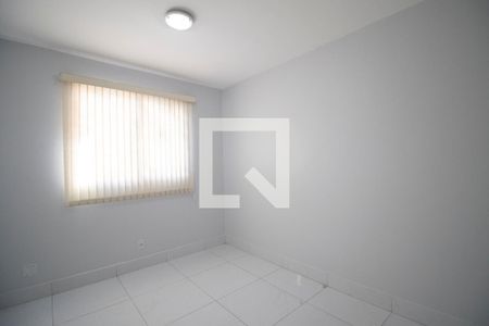 Quarto 1 de apartamento para alugar com 3 quartos, 71m² em Jardim Goiás, Goiânia