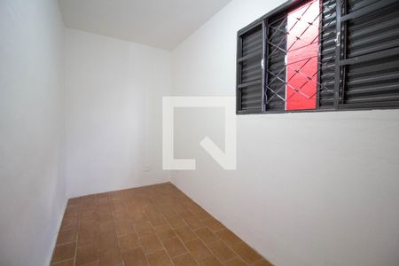 Quarto 2 de casa para alugar com 2 quartos, 60m² em Vila Carmosina, São Paulo