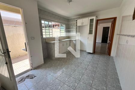 Casa para alugar com 2 quartos, 125m² em Jardim Santa Helena, Suzano