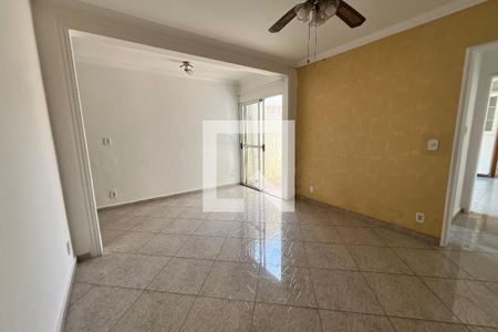 Casa para alugar com 2 quartos, 125m² em Jardim Santa Helena, Suzano