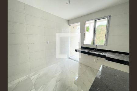 Cozinha de casa à venda com 2 quartos, 124m² em Vila Cloris, Belo Horizonte