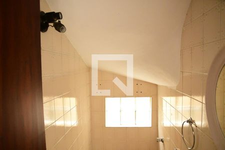 Lavabo de casa para alugar com 3 quartos, 171m² em Jardim Recanto Suave, Cotia