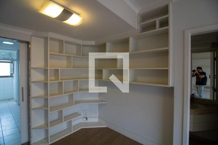 Quarto de apartamento à venda com 3 quartos, 103m² em Vila Suzana, São Paulo