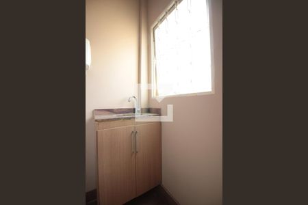 Lavabo da Sala de Estar de casa para alugar com 4 quartos, 450m² em Juliana, Belo Horizonte