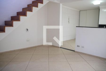 Sala 2 de casa à venda com 4 quartos, 240m² em Vila Germinal, São Paulo