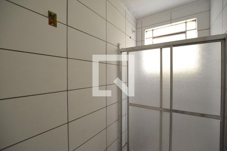 Banheiro de apartamento à venda com 1 quarto, 52m² em Partenon, Porto Alegre