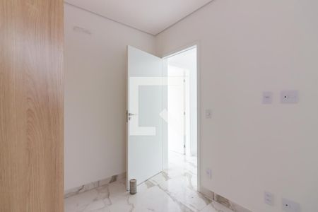 Quarto  de apartamento para alugar com 2 quartos, 75m² em Jardim das Flores, Osasco