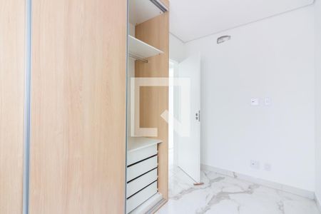 Quarto  de apartamento para alugar com 2 quartos, 75m² em Jardim das Flores, Osasco