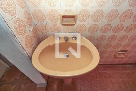 Banheiro de casa para alugar com 1 quarto, 60m² em Vila Alpina, São Paulo