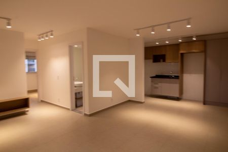 Sala de apartamento para alugar com 2 quartos, 84m² em Santo Amaro, São Paulo