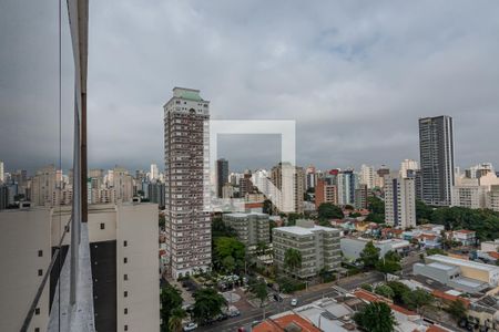 Vista Sala  de apartamento à venda com 2 quartos, 70m² em Cambuí, Campinas