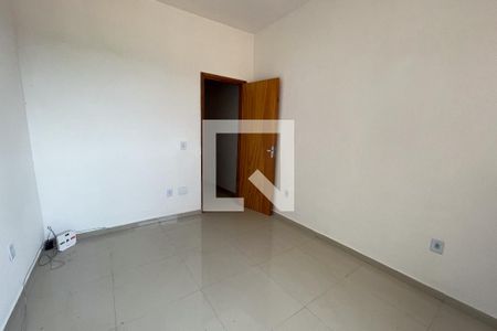 Quarto de casa para alugar com 1 quarto, 25m² em Vila Leopoldina, Duque de Caxias