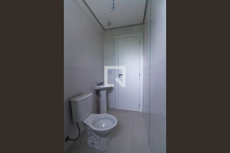 Banheiro de apartamento à venda com 1 quarto, 47m² em Santo Antônio, Porto Alegre