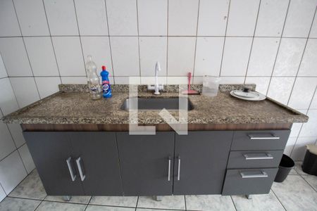 Cozinha de casa para alugar com 3 quartos, 80m² em Conjunto Residencial José Bonifácio, São Paulo