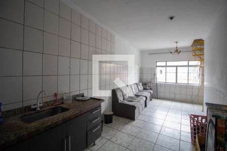 Sala/Cozinha de casa para alugar com 3 quartos, 80m² em Conjunto Residencial José Bonifácio, São Paulo