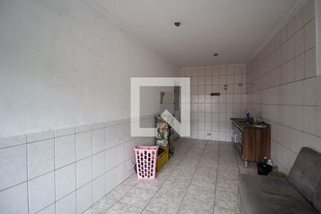 Sala/Cozinha de casa para alugar com 3 quartos, 80m² em Conjunto Residencial José Bonifácio, São Paulo