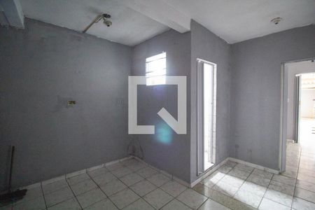 Quarto 2 de casa para alugar com 3 quartos, 80m² em Conjunto Residencial José Bonifácio, São Paulo