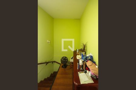 Hall de casa para alugar com 5 quartos, 130m² em Jardim Mimar, São Paulo