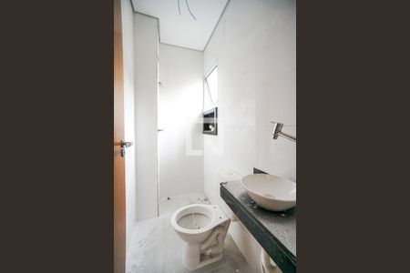 Banheiro social de apartamento à venda com 1 quarto, 35m² em Penha de França, São Paulo