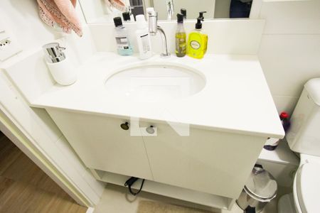 Banheiro de apartamento à venda com 2 quartos, 34m² em Jurubatuba, São Paulo