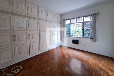 Quarto 1 de apartamento à venda com 3 quartos, 136m² em Icaraí, Rio de Janeiro