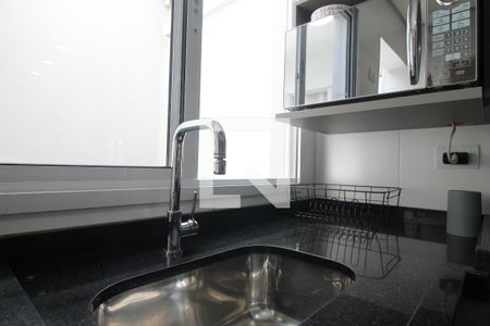 Sala/Cozinha de apartamento à venda com 2 quartos, 38m² em Vila Guilhermina, São Paulo