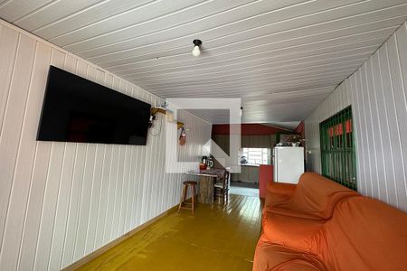 Sala de Estar de casa à venda com 2 quartos, 80m² em Santos Dumont, São Leopoldo