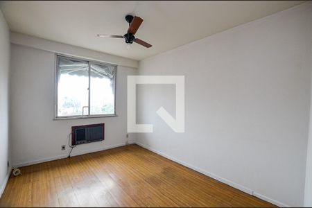 Quarto 1 de apartamento para alugar com 1 quarto, 87m² em Centro, Niterói