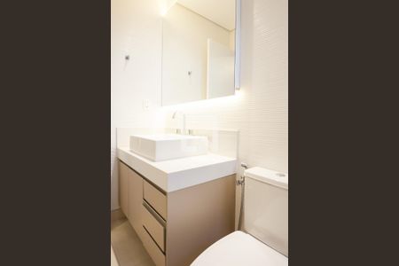 Casa de condomínio à venda com 280m², 4 quartos e 4 vagas Casa de condomínio à venda com 280m², 4 quartos e 4 vagasbanheiro suite 1