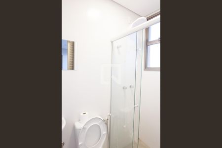 Casa de condomínio à venda com 280m², 4 quartos e 4 vagas Casa de condomínio à venda com 280m², 4 quartos e 4 vagasBanheiro de Serviço