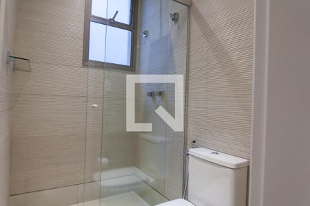 Casa de condomínio à venda com 280m², 4 quartos e 4 vagas Casa de condomínio à venda com 280m², 4 quartos e 4 vagasbanheiro semi suite