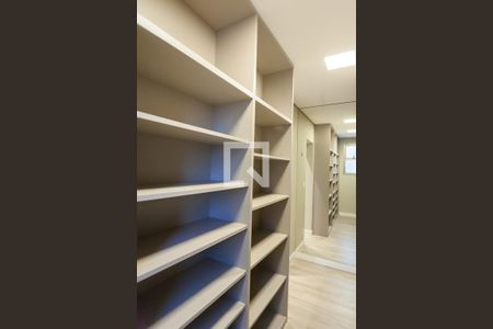 Casa de condomínio à venda com 280m², 4 quartos e 4 vagas Casa de condomínio à venda com 280m², 4 quartos e 4 vagascloset suite master