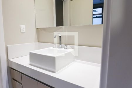 Casa de condomínio à venda com 280m², 4 quartos e 4 vagas Casa de condomínio à venda com 280m², 4 quartos e 4 vagasbanheiro semi suite