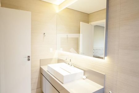 Casa de condomínio à venda com 280m², 4 quartos e 4 vagas Casa de condomínio à venda com 280m², 4 quartos e 4 vagasbanheiro suite master