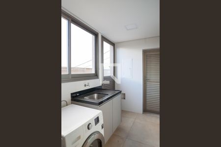 Casa de condomínio à venda com 280m², 4 quartos e 4 vagas Casa de condomínio à venda com 280m², 4 quartos e 4 vagasarea de serviço